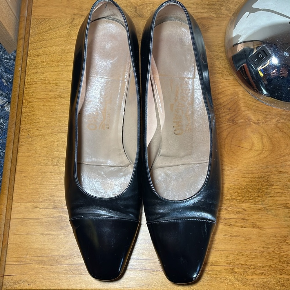 Salvatore Ferragamo Classic Vintage Black Heels